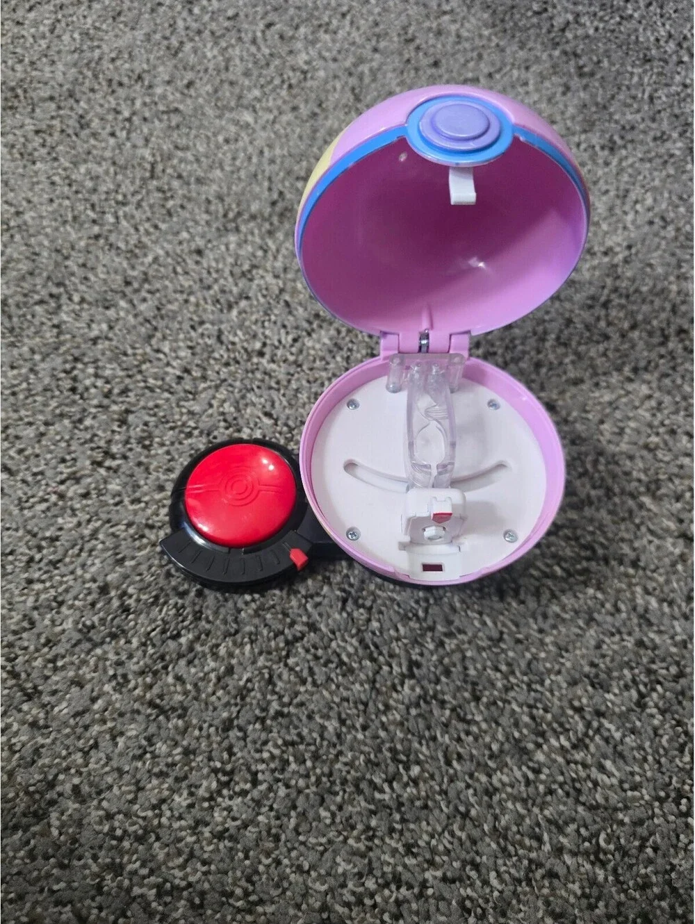Pokémon Rare Fast Ball Battle Surprise Attack Game Poke Ball Pikachu Pink
